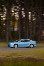 Toyota Camry Hybrid 2012 года